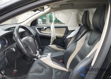 2010 Volvo Xc60 T6/T6 R-Design from USA, damaged, VIN YV4992DZ0A2111930